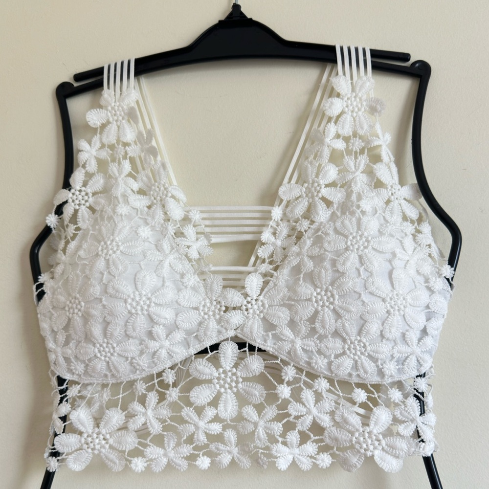 White Floral Lace Crop Top Stretch Back Straps Summer Boho Size S/M